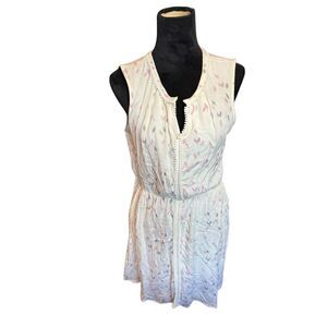 Q&A Women's V-Neck Floral Fit & Flare Dress Crochet Detail   Size L -NWT